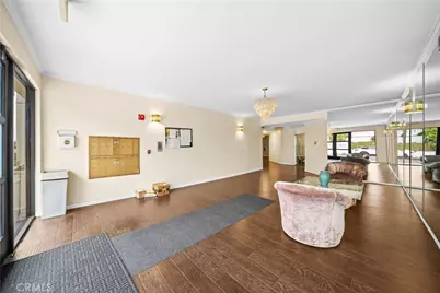 10475 Ashton Avenue Avenue #301, Los Angeles, CA 90024 - Photo 8