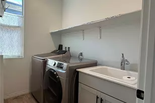 7579 Botany, Chino, CA 91708 - Photo 14