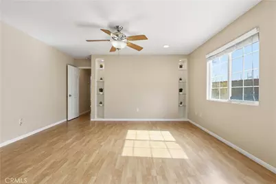 17850 Portside Ln, Victorville, CA 92395 - Photo 8