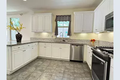 231 Bright Poppy, Irvine, CA 92618 - Photo 4
