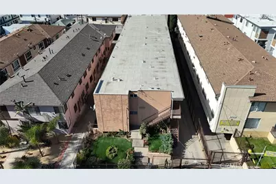 1233 N New Hampshire Avenue, Los Angeles, CA 90029 - Photo 10