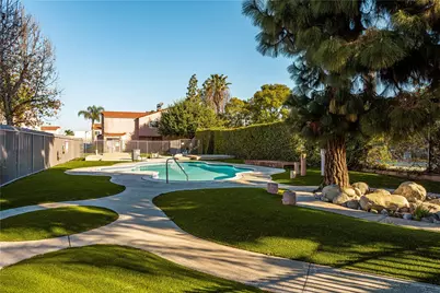 201 Racquet Club, Compton, CA 90220 - Photo 2