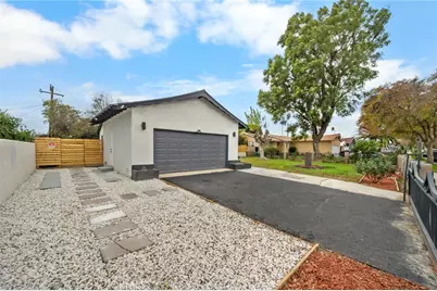 2717 W 6th Street, Rialto, CA 92376 - Photo 2