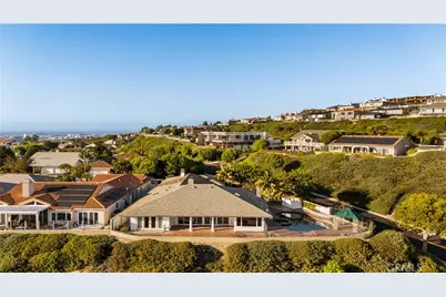 1 Jade, Corona del Mar, CA 92625 - Photo 2