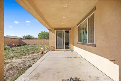 15609 Paprika Lane, Fontana, CA 92336 - Photo 8