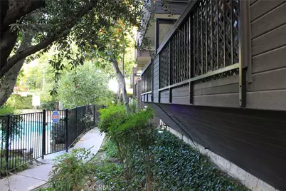 7304 Corbin Avenue #F, Reseda, CA 91335 - Photo 16