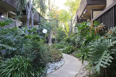 7304 Corbin Avenue #F, Reseda, CA 91335 - Photo 14