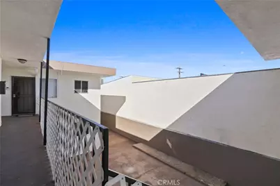 10730 Burin Avenue, Inglewood, CA 90304 - Photo 12