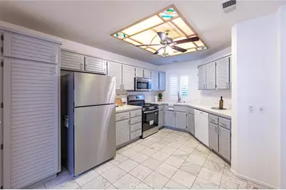 72 Vassar Aisle, Irvine, CA 92612 - Photo 24
