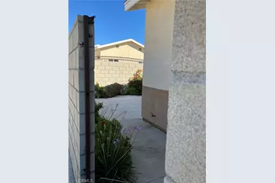 17548 Court Street, Fontana, CA 92336 - Photo 6