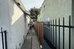 10206 S Vermont, Los Angeles, CA 90044 - Photo 6