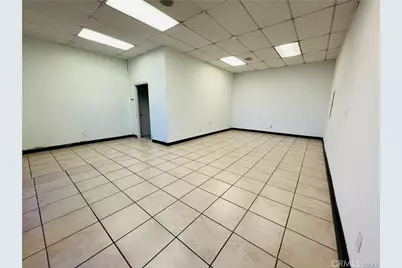 2524 E Slauson Avenue, Huntington Park, CA 90255 - Photo 2