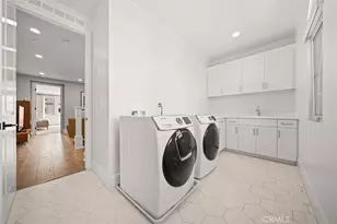 90 Rockinghorse, Irvine, CA 92602 - Photo 18