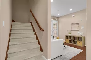 53 N Oak Ave, Pasadena, CA 91107 - Photo 20