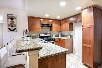 920 S Palmetto, Ontario, CA 91762 - Photo 6