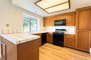 208 Deborah Ct, Riverside, CA 92507 - Photo 4