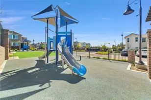 14964 Cavetto Ln, Fontana, CA 92336 - Photo 32