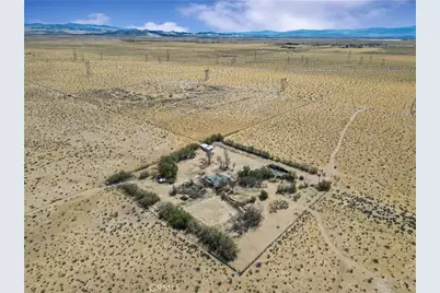 45200 Camelot Drive, Yermo, CA 92398 - Photo 14