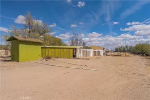 45200 Camelot Drive, Yermo, CA 92398 - Photo 22