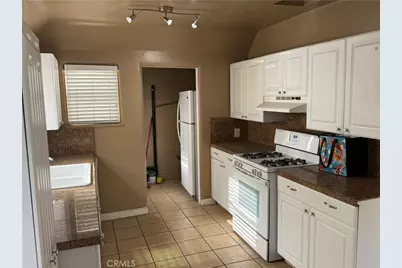 1437 Greenfield Avenue, Los Angeles, CA 90025 - Photo 26