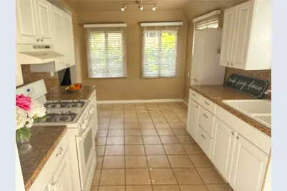 1437 Greenfield Avenue, Los Angeles, CA 90025 - Photo 18
