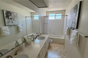 330 Amberwood Dr, Walnut, CA 91789 - Photo 34