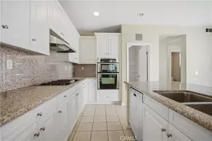 653 E Gardenia Dr, Azusa, CA 91702 - Photo 16