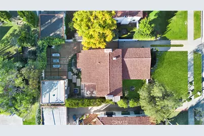 557 S Berkeley, San Marino, CA 91108 - Photo 36