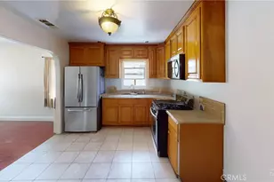 2372 W 29th, Los Angeles, CA 90018 - Photo 18