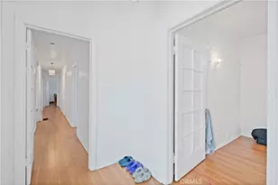 1637 W 37th St, Los Angeles, CA 90018 - Photo 28