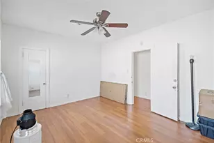 1637 W 37th St, Los Angeles, CA 90018 - Photo 24