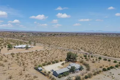 13384 Sheep Creek Road, Phelan, CA 92371 - Photo 10