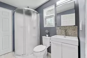 2116 S Cloverdale, Los Angeles, CA 90016 - Photo 42