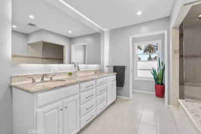 2116 S Cloverdale, Los Angeles, CA 90016 - Photo 24