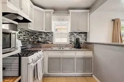 672 E 112th Street, Los Angeles, CA 90059 - Photo 8