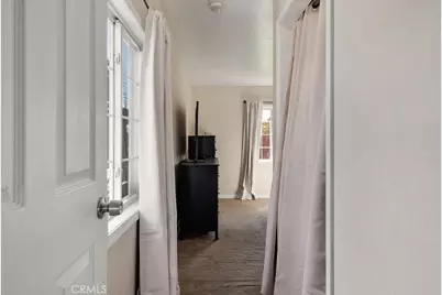 672 E 112th Street, Los Angeles, CA 90059 - Photo 14