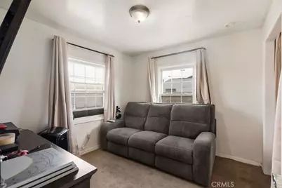 672 E 112th Street, Los Angeles, CA 90059 - Photo 10