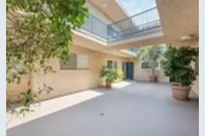 14560 Clark #102, Sherman Oaks, CA 91411 - Photo 4
