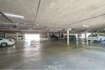 14560 Clark #102, Sherman Oaks, CA 91411 - Photo 2