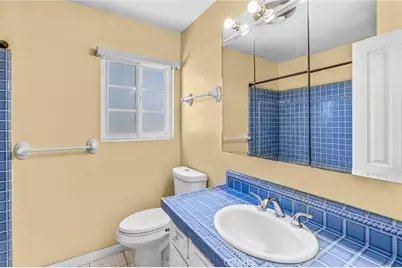 2237 W 230th Pl, Torrance, CA 90501 - Photo 16