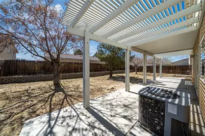 14599 Maverick Place, Victorville, CA 92394 - Photo 8