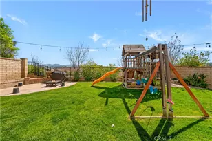 22588 Lamplight, Saugus, CA 91350 - Photo 36