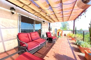 633 Sunnyhill Dr, Los Angeles, CA 90065 - Photo 10