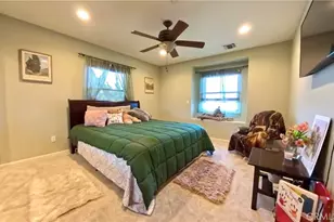 633 Sunnyhill Dr, Los Angeles, CA 90065 - Photo 18