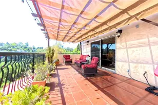 633 Sunnyhill Dr, Los Angeles, CA 90065 - Photo 12