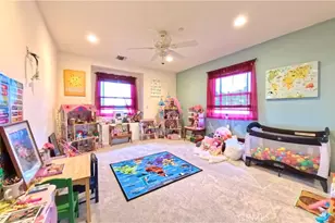 633 Sunnyhill Dr, Los Angeles, CA 90065 - Photo 16
