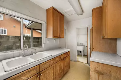 2514 Exposition, Los Angeles, CA 90018 - Photo 16