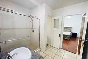 266 N Wilson Ave, Pasadena, CA 91106 - Photo 10