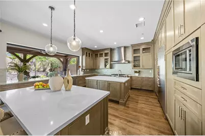 127 Cruiser, Irvine, CA 92618 - Photo 10