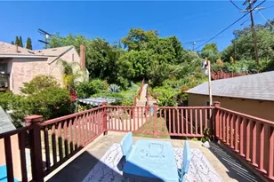 641 Sunnyhill Dr, Los Angeles, CA 90065 - Photo 18